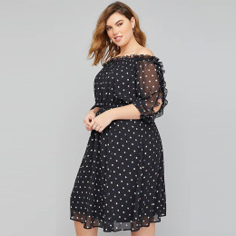 【大尺碼】點點一字領 甜美木耳邊微透收腰性感連身洋裝