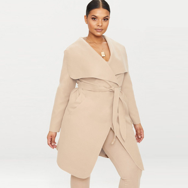 【大尺碼】無釦設計 大翻領風綁帶毛呢外套