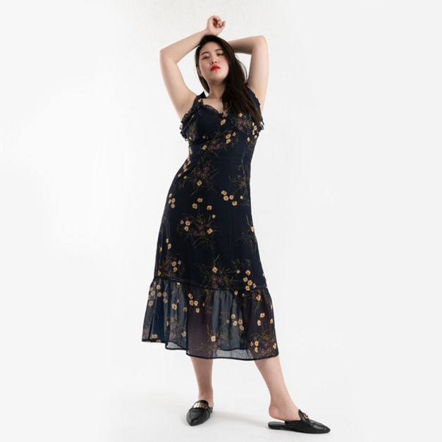 【大尺碼】法式少女 復古碎花肩部綁帶洋裝