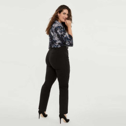 【大尺碼】簡約百搭 直筒修身黑長褲