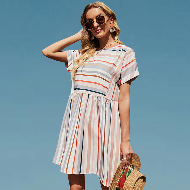 休閒風 寬鬆短袖中長款圓領條紋洋裝