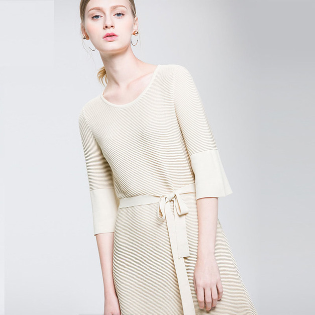 條紋簡約連衣裙 腰綁帶七分喇叭袖針織洋裝