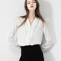 法式V領鏤空珍珠裝飾長袖襯衫上身_1