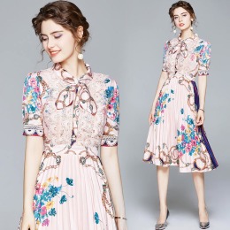 歐美拼蕾絲水溶收腰百褶氣質名媛印花洋裝