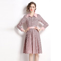 氣質翻領長袖時尚印花修身中長版百褶洋裝_1
