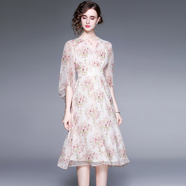 V領七分袖時尚雪紡印花修身中長版洋裝