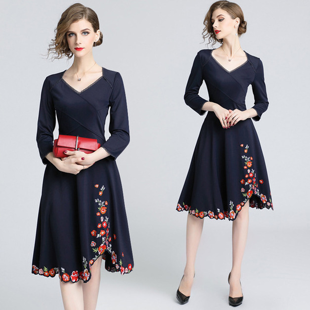 立體剪裁修身收腰顯瘦彈力重工刺繡洋裝