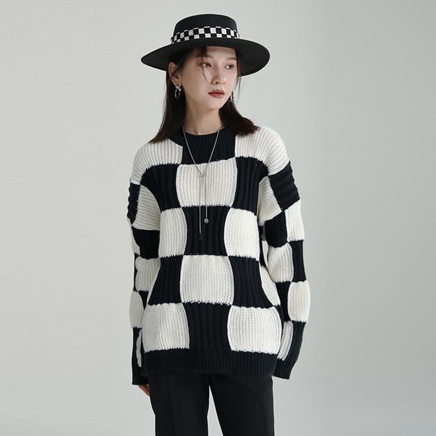 中長版毛衣棋盤格慵懶風上身寬鬆顯瘦針織衫
