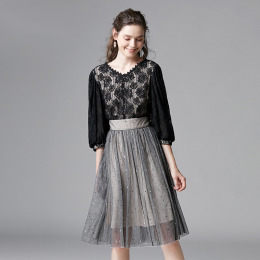 棉花糖女孩歐美時尚v領蕾絲網紗拼接打底洋裝