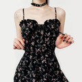 浪漫俘獲 暗黑純欲小眾不規則碎花吊帶裙_1