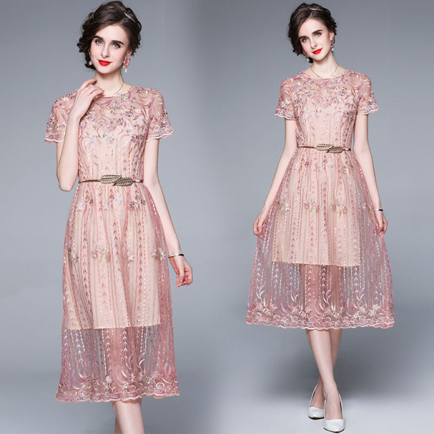 氣質時尚刺繡花收腰顯瘦短袖洋裝（配腰帶）