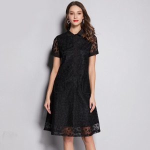 歐洲站點點波蕾絲中長版減齡a字大尺碼洋裝