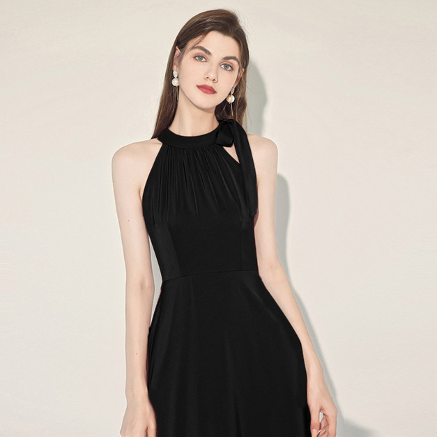 尾牙宴會晚禮服裙輕奢氣質掛脖小個子洋裝