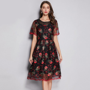 刺繡網紗鏤空中長版名媛A字蕾絲大碼百搭氣質裙