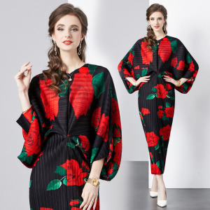 蝙蝠袖高級感皺褶洋氣大尺寸印花V領打底長裙