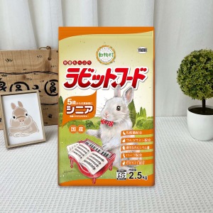 日本YEASTER | 動物村-高齡兔2.5KG (棕鋼琴)