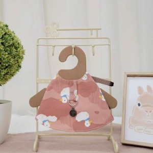 牧草圓又圓 | 老奶奶手作牽繩衣 ─ 北鼻鴨鴨 (附牽繩)