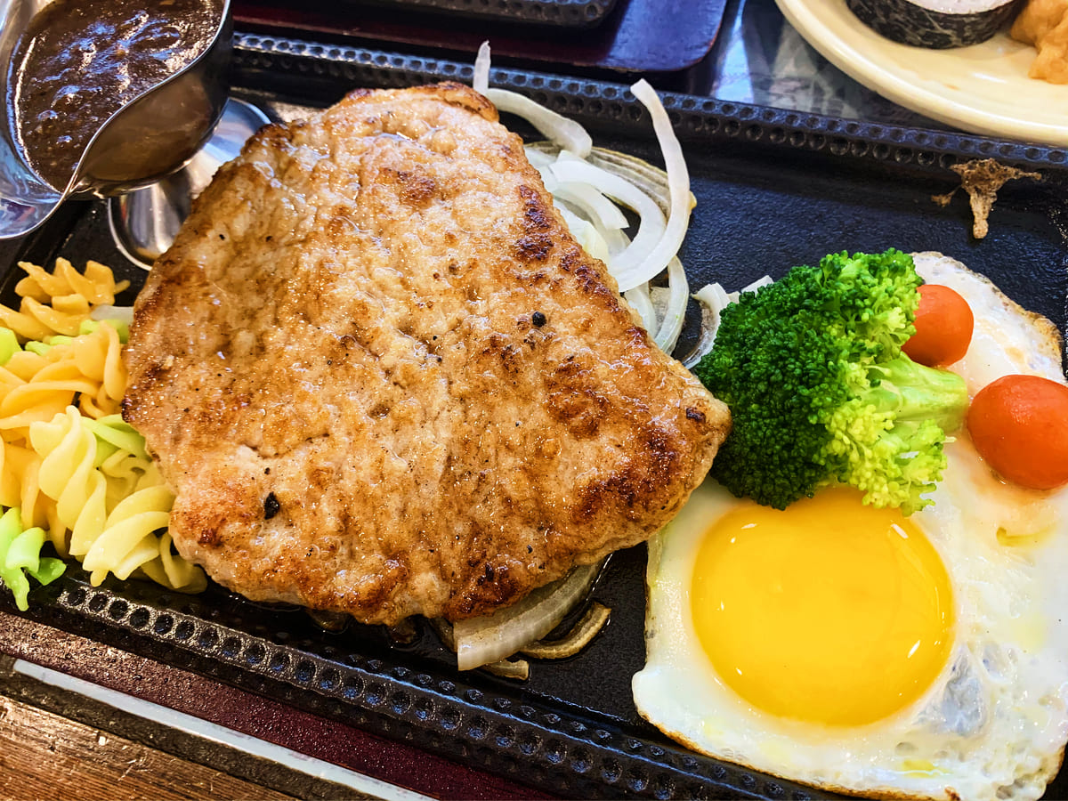 台中大象吃到飽