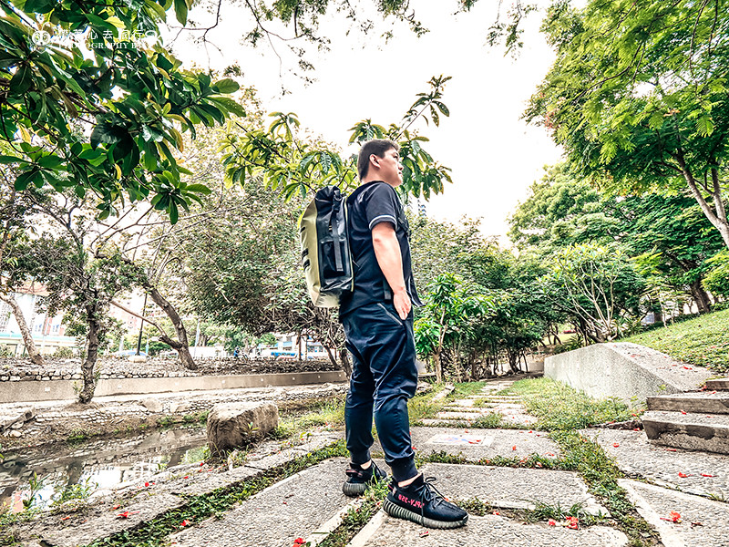 氣彈系列巔峰防水背包