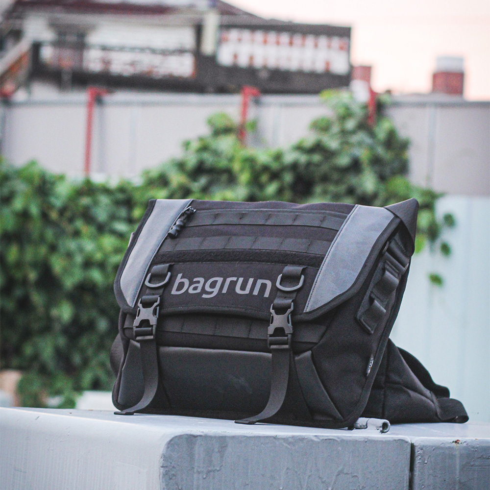 硬派郵差包推薦！男性必備包款，通勤/旅行/騎車，任何情境都適用