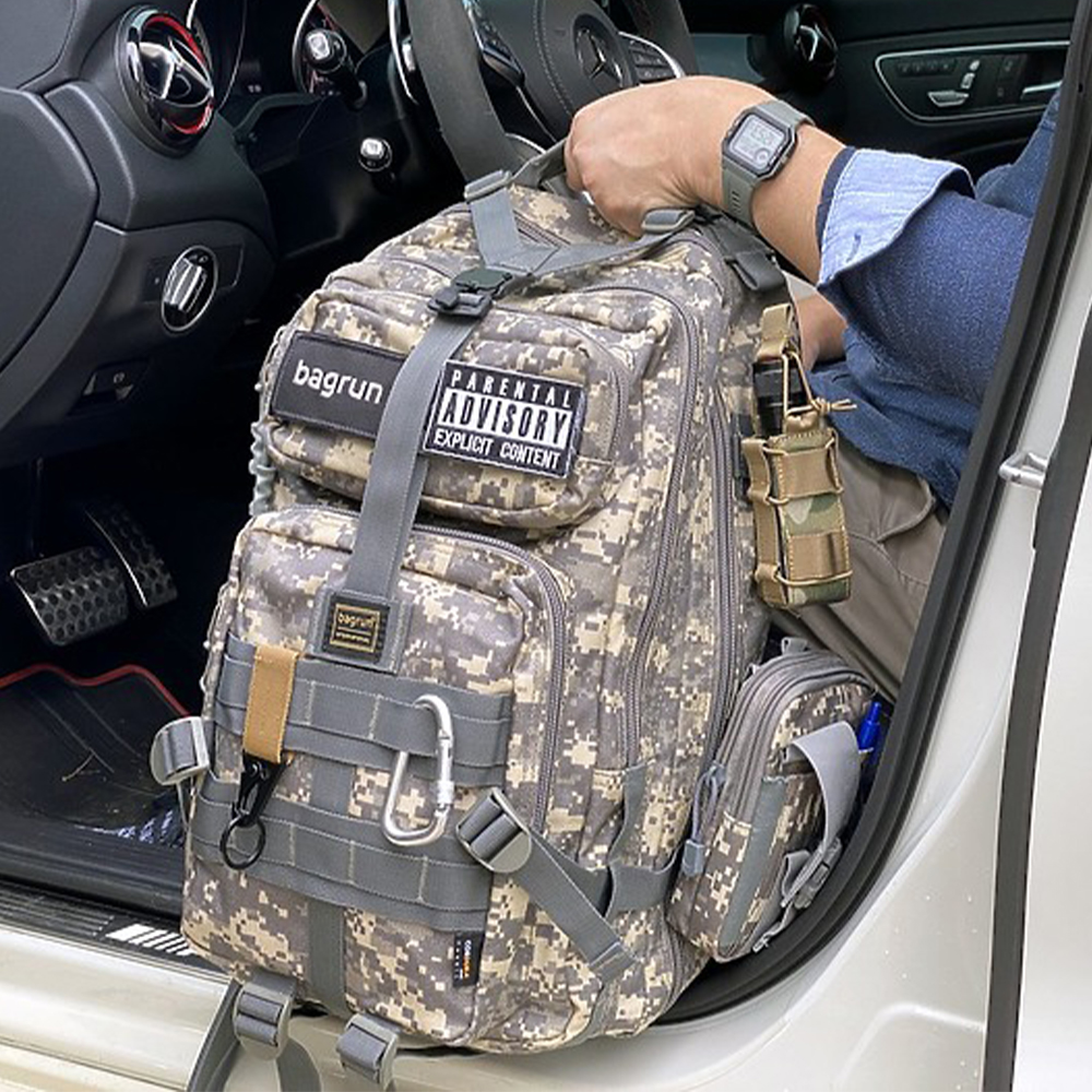 外出最佳機能背包 bagrun 二代都會玩家軍事風格瞬開後背包 暮色迷彩