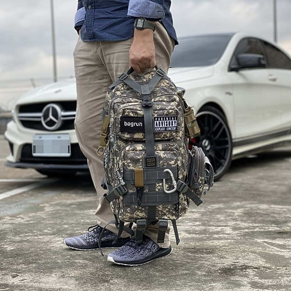 外出最佳機能背包 bagrun 二代都會玩家軍事風格瞬開後背包 暮色迷彩