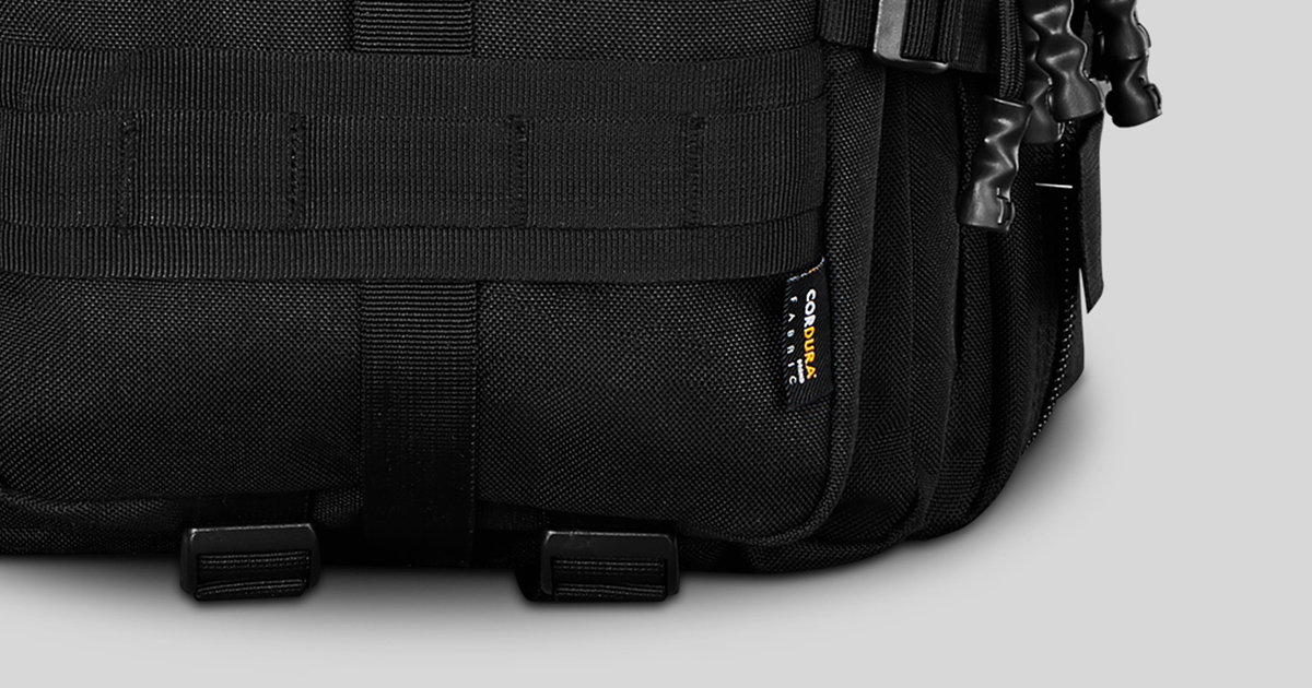 機能後背包推薦 2026:CORDURA 和一般布料差在哪?