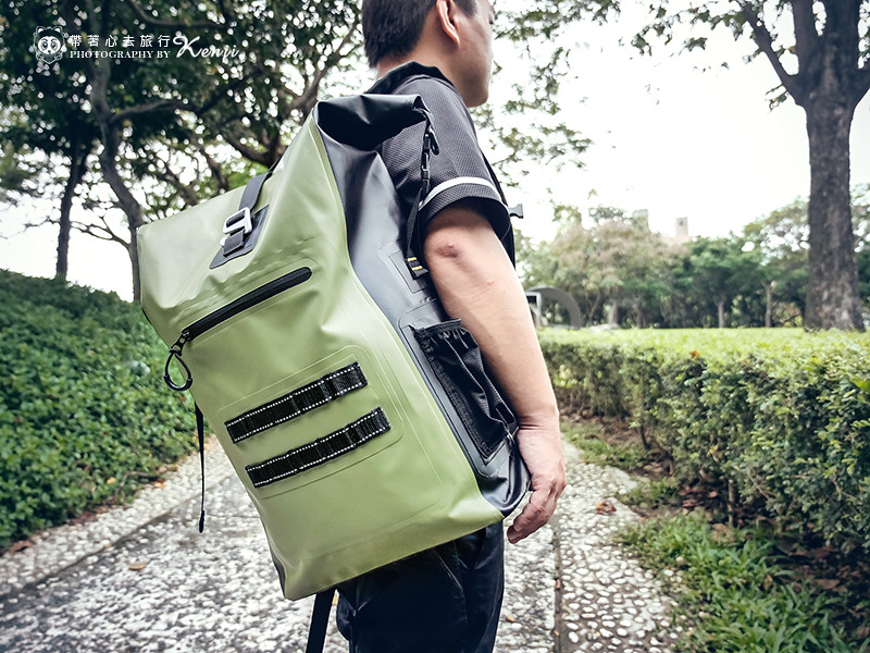 氣彈系列巔峰防水背包