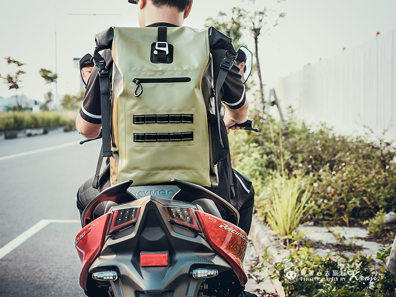 氣彈系列巔峰防水背包