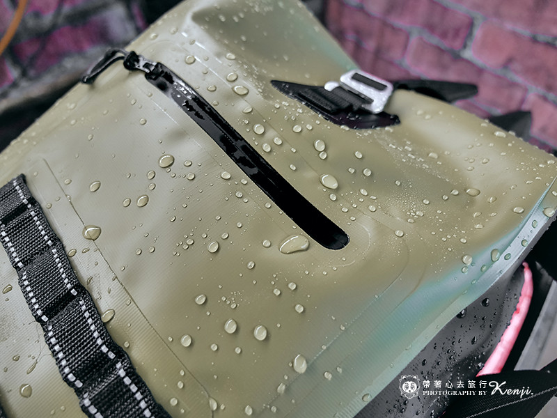 氣彈系列巔峰防水背包