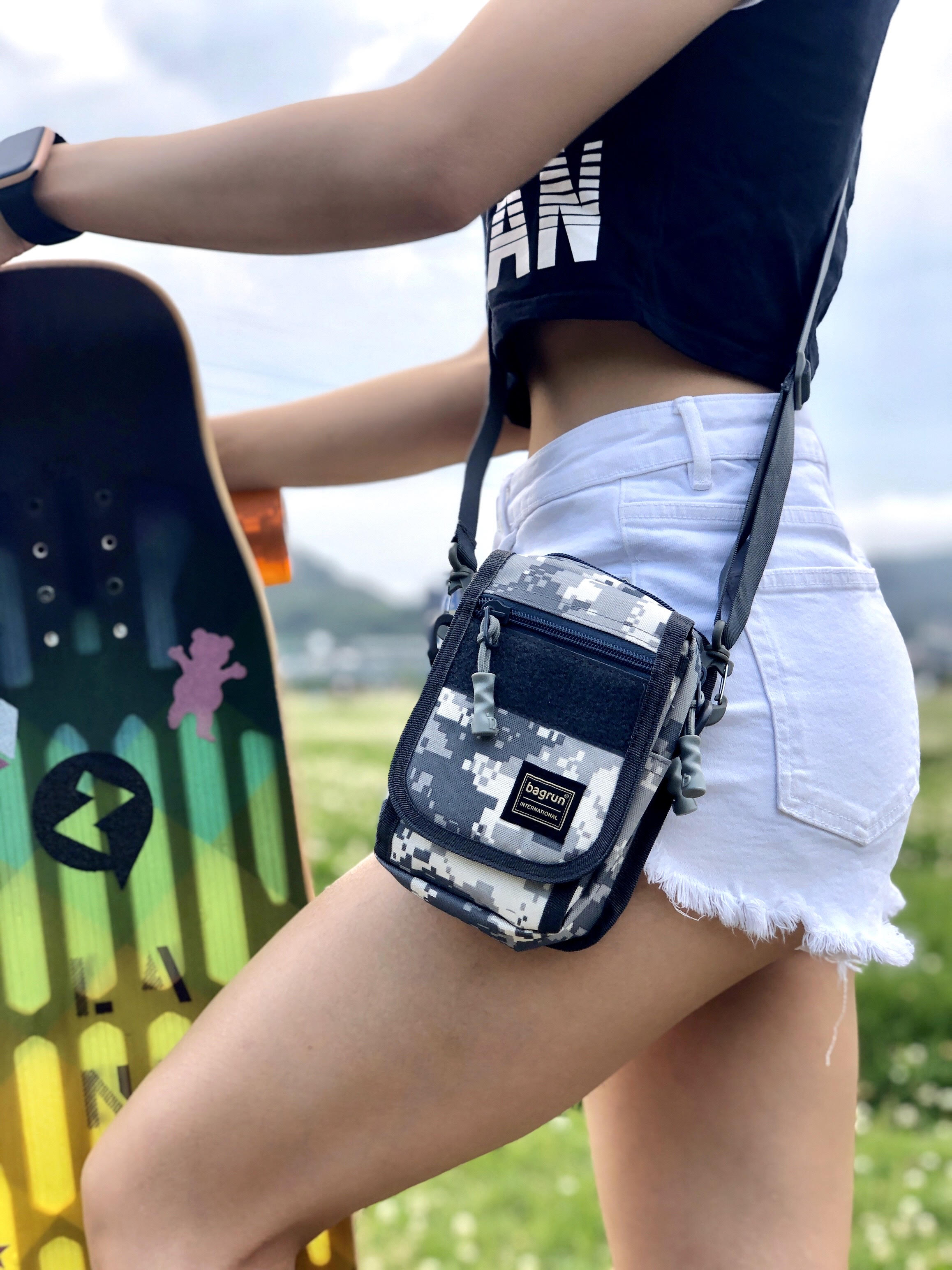 熱愛運動的健身女孩 Mia 與二代軍規多功能小包