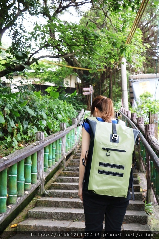 氣彈系列巔峰防水背包