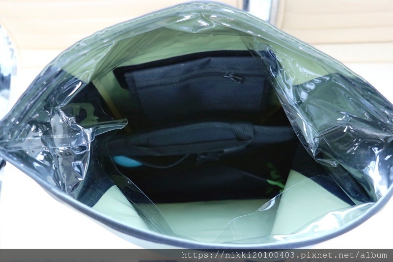 氣彈系列巔峰防水背包