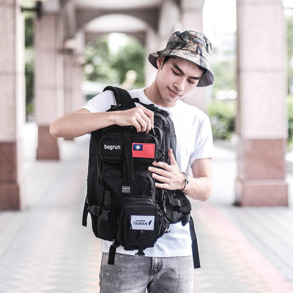 韋佳宏(野獸)推薦軍風潮流後背包