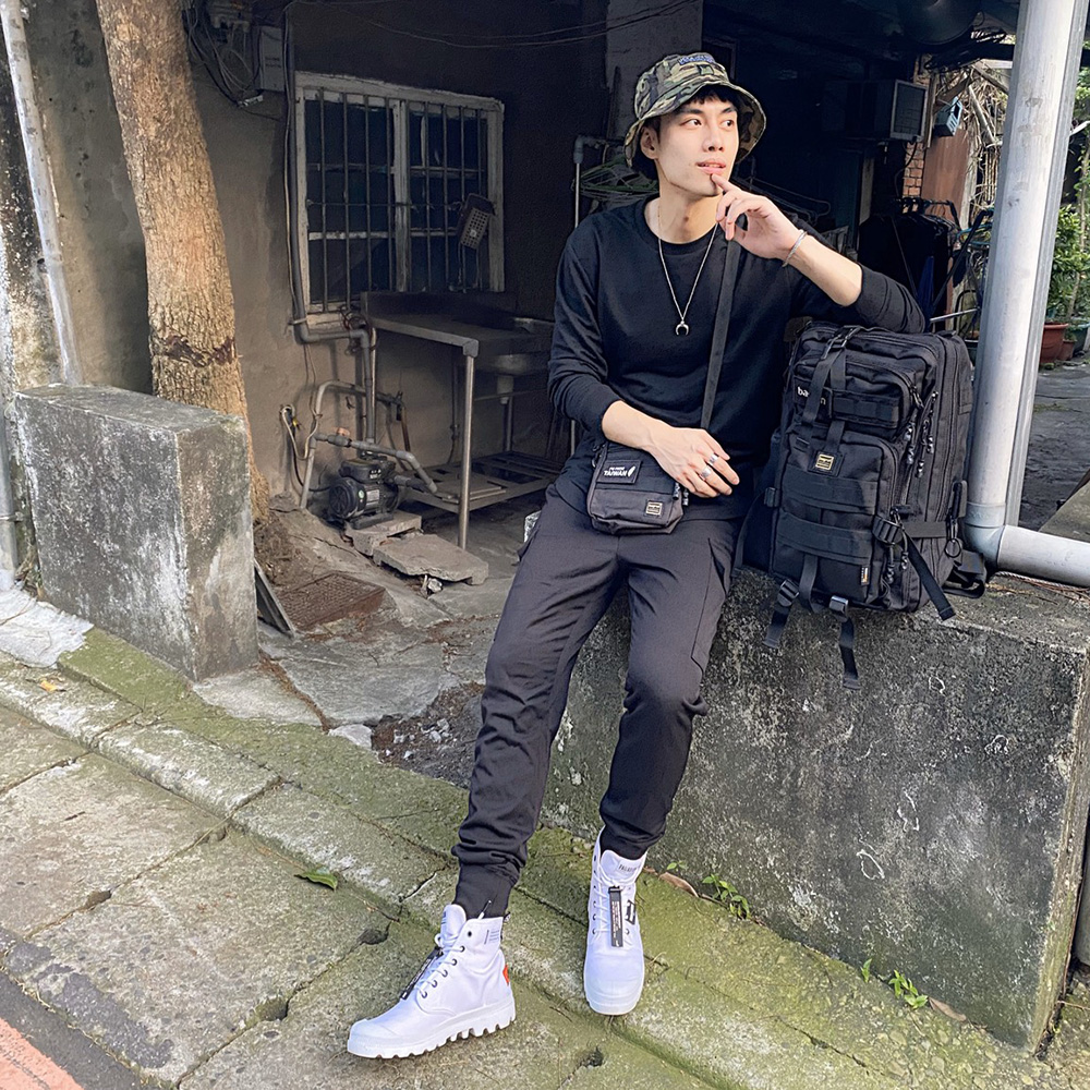 韋佳宏(野獸)推薦軍風潮流後背包