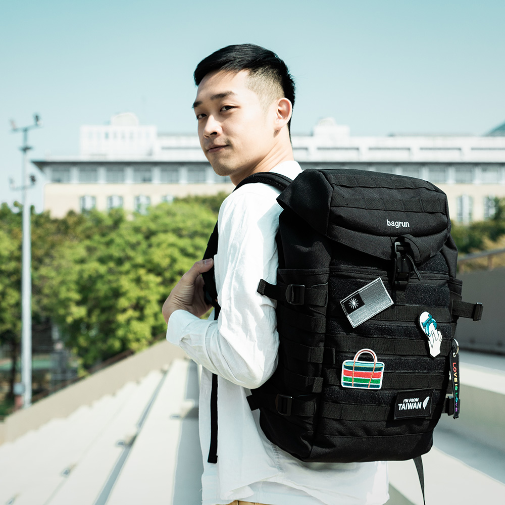 健身背包怎麼選？都會玩家瞬開翻蓋後背包