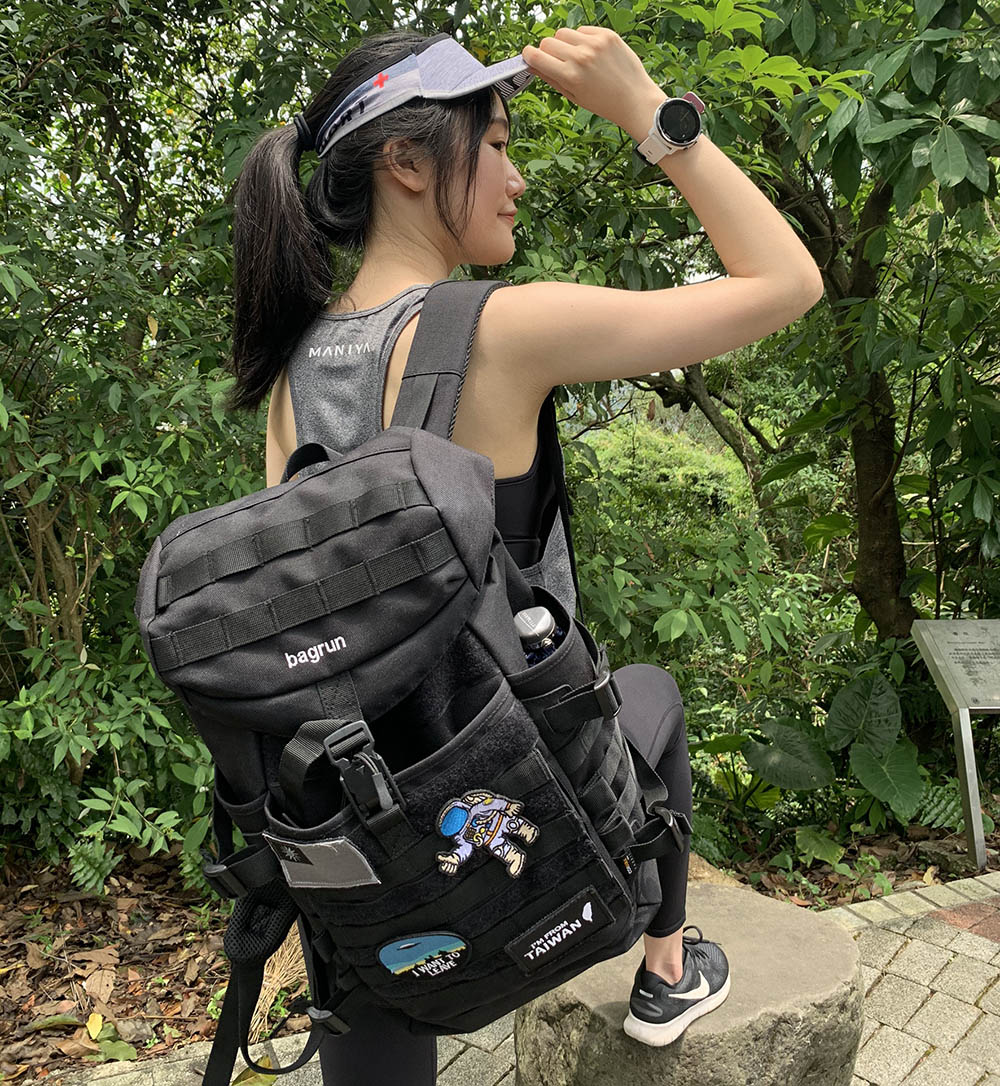 健身背包怎麼選？都會玩家瞬開翻蓋後背包