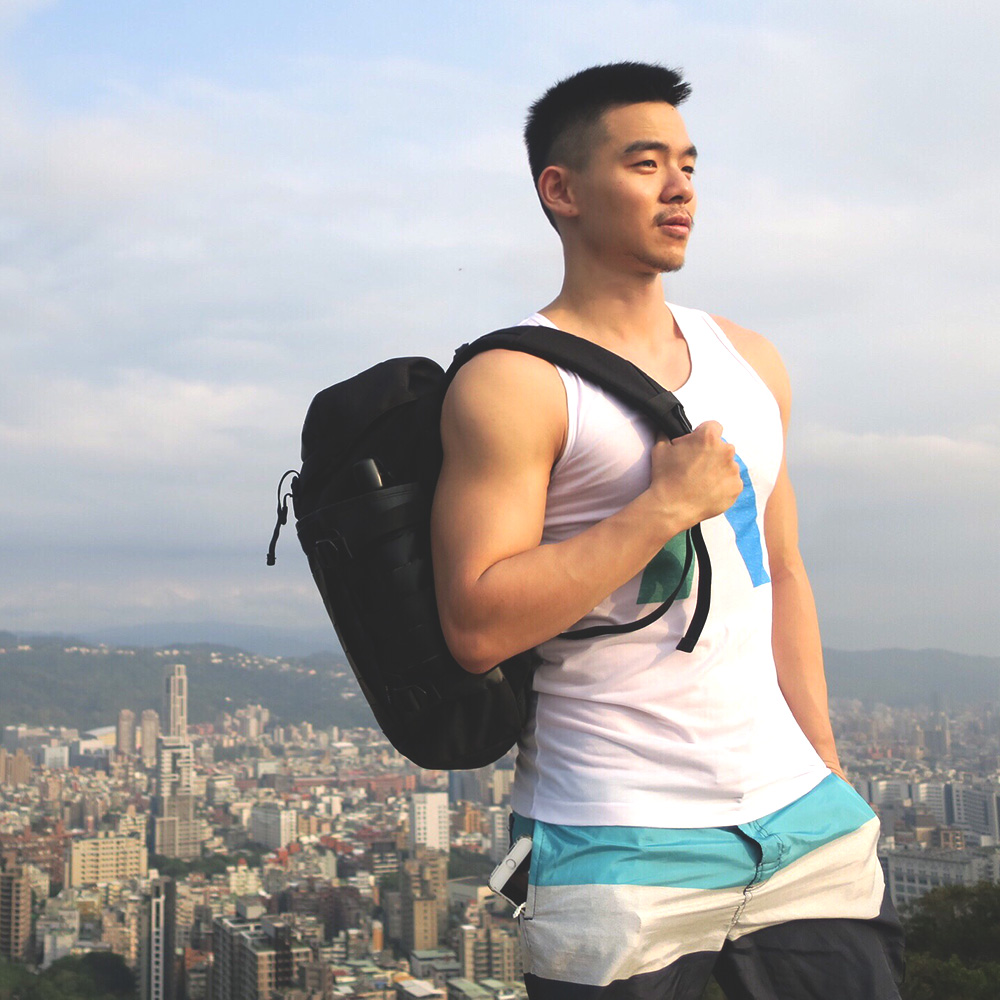 健身背包怎麼選？都會玩家瞬開翻蓋後背包