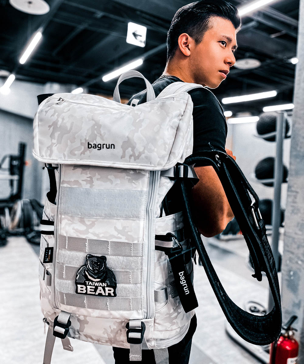 健身背包怎麼選？運動玩家軍事風格後背包