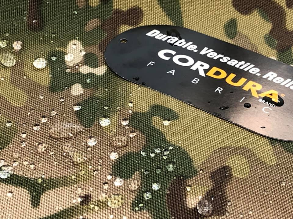 高強度耐磨布料 CORDURA 擁有絕佳防水效果