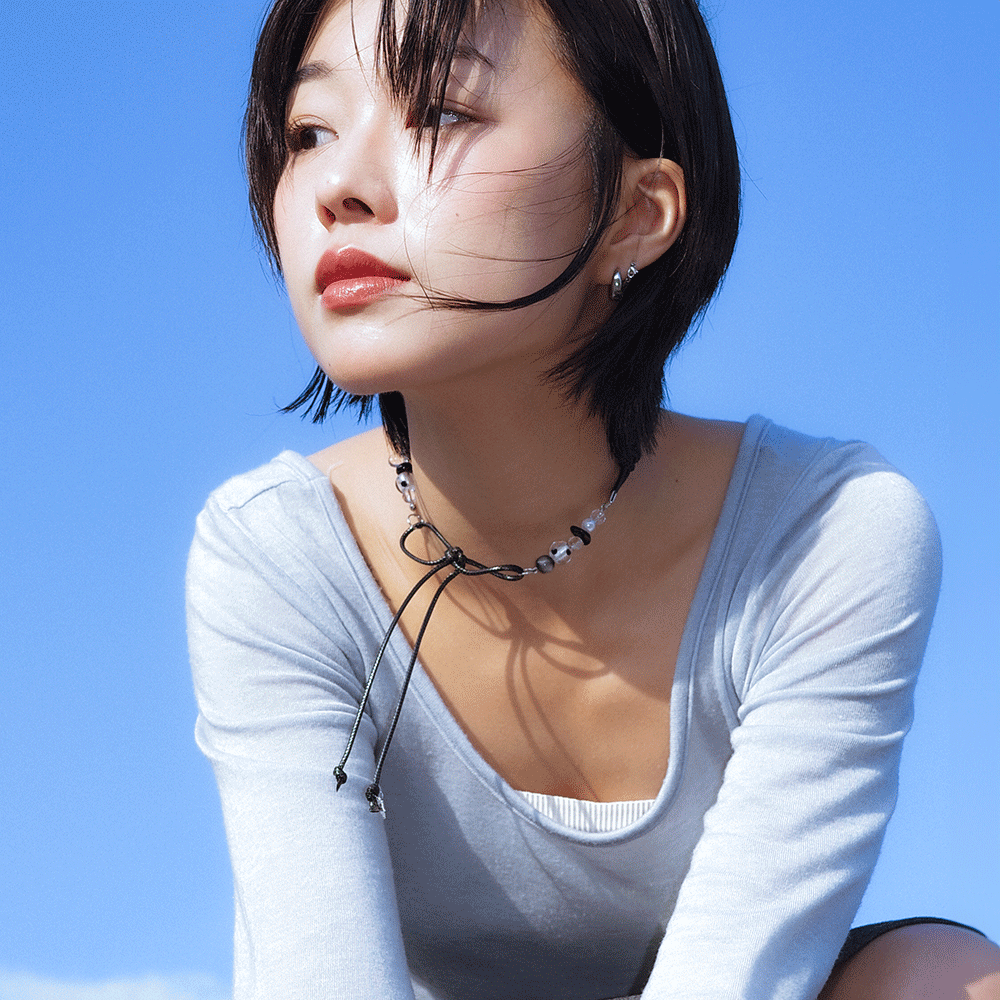 Necklace 聯名項鍊 蝴蝶繩結波點珠（經典黑）