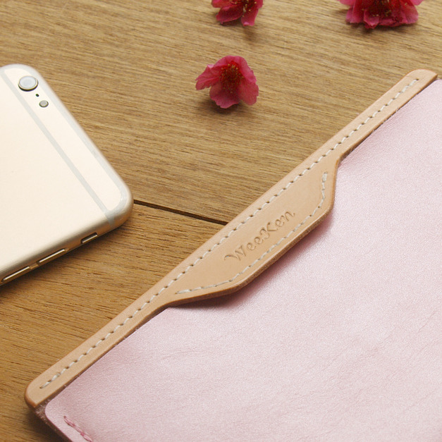 iPhone Air - Pearl Pink 真皮手機保護套/存摺套 (英文刻印/禮物包裝)