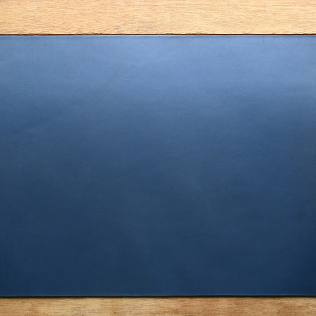 Navy Blue 手工真皮辦公桌墊/主管桌墊/大滑鼠墊/寫字墊 48.5*30.5cm (客製化刻印英文)