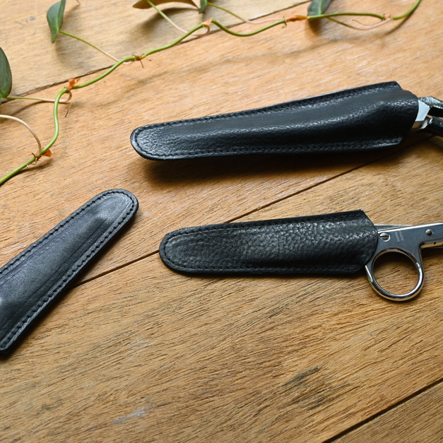 Harley Black 真皮剪刀套
