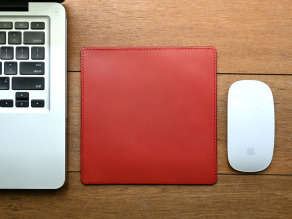 Joy Red 手工真皮滑鼠墊 (客製化刻印英文名/禮物包裝)