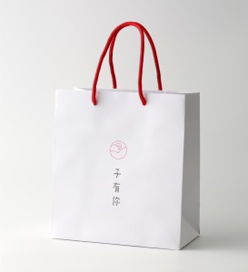 品牌中提袋 (價值$40)