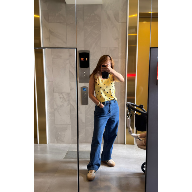 O3- 花瓣口袋鬆緊牛仔褲