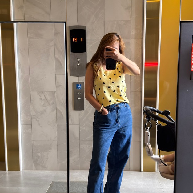 O3- 花瓣口袋鬆緊牛仔褲