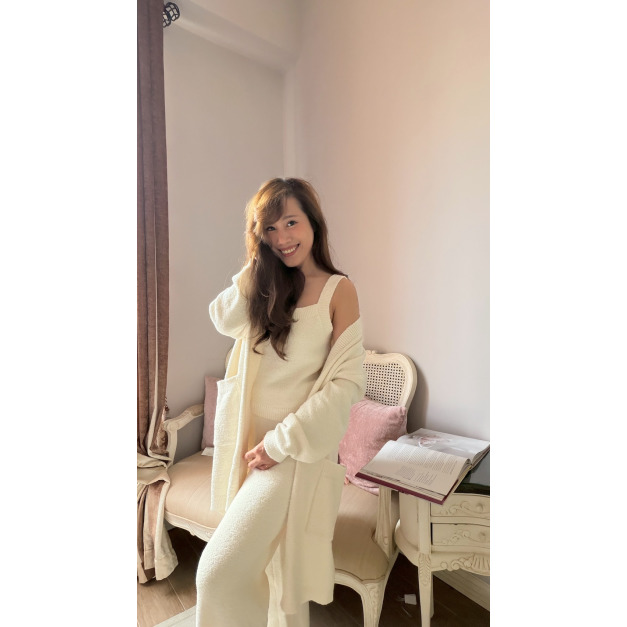 D9- Cotton Candy 雪花白雪絨細肩帶上衣＋長褲組