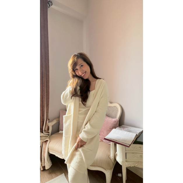 D10- Cotton Candy 棉花白雪絨慵懶罩衫外套